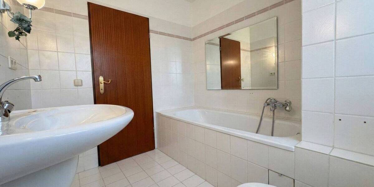 Reihenmittelhaus Köln Höhenhaus - 5 Zimmer, 135 m&sup2;, 435.000&euro; | Angebot:25948602