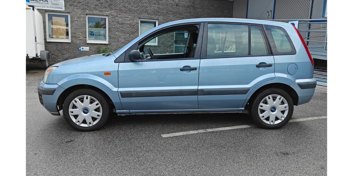 Ford Fiesta 174.523 km 1.690 &euro; Neuss 44162