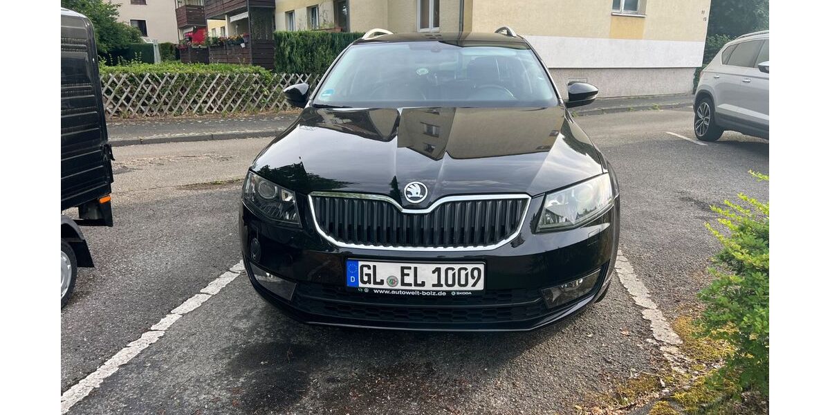 Skoda Octavia 142.000 km 12.200 &euro; Bergisch Gladbach 51427
