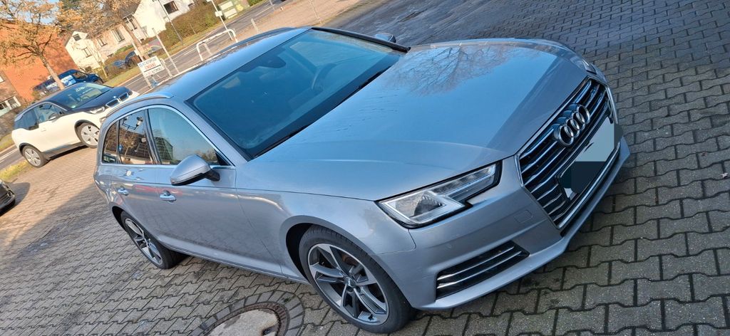 Audi A4 112.000 km 8.900 &euro; Düsseldorf 40472