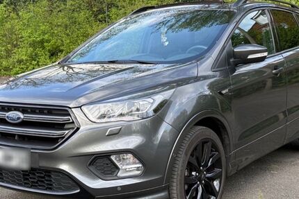 Ford Kuga 49.980 km 17.800 &euro; köln 50670