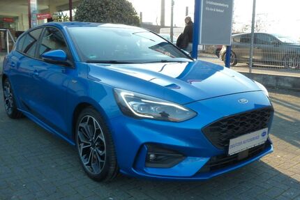 Ford Focus 69.520 km 18.290 &euro; Köln 51063