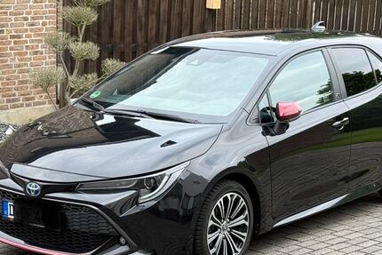 Toyota Corolla 17.500 km 23.700 &euro; Düsseldorf 40547