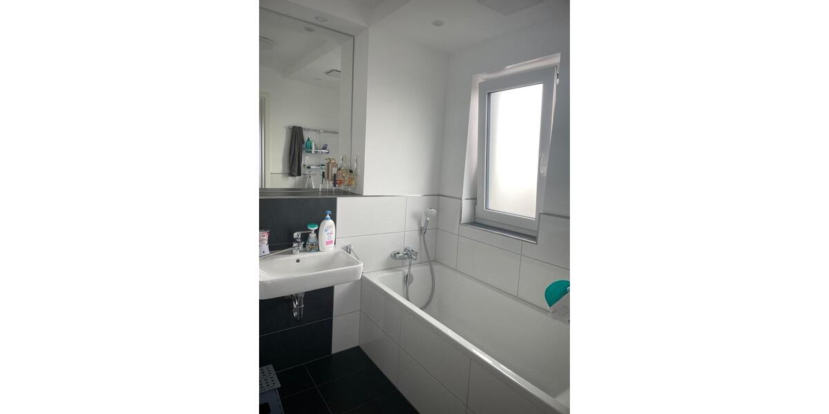 Etagenwohnung Monheim am Rhein - 4 Zimmer, 94 m&sup2;, 1.595&euro; | Angebot:26620055