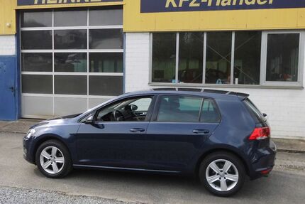 VW Golf 292.000 km 5.900 &euro; Burscheid 51399