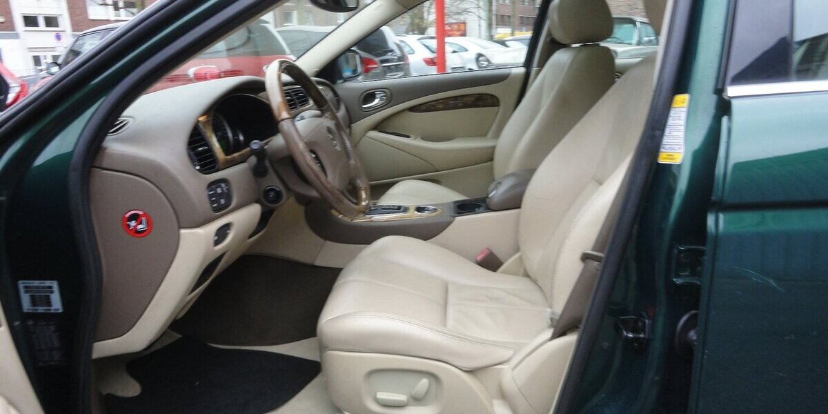 Jaguar S-Type 3.0 V6 Executive Autom Leder Navi Xenon 114.000 km 8.990 &euro; Neuss 41462