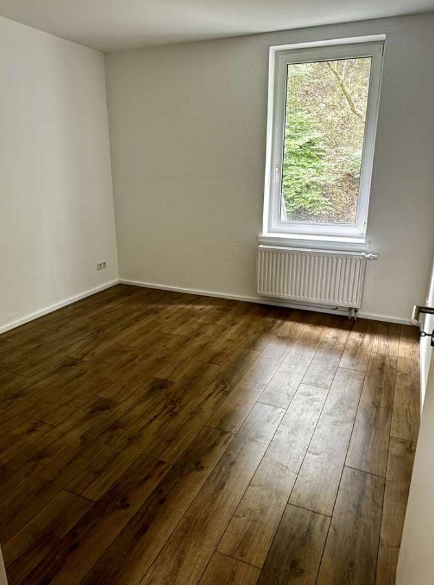 Etagenwohnung Wuppertal Nützenberg - 3 Zimmer, 63 m&sup2;, 630&euro; | Angebot:26238163
