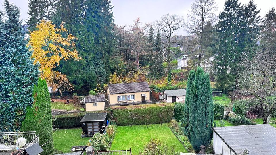 Doppelhaushälfte Solingen Mitte - 9 Zimmer, 210 m&sup2;, 340.000&euro; | Angebot:25832753