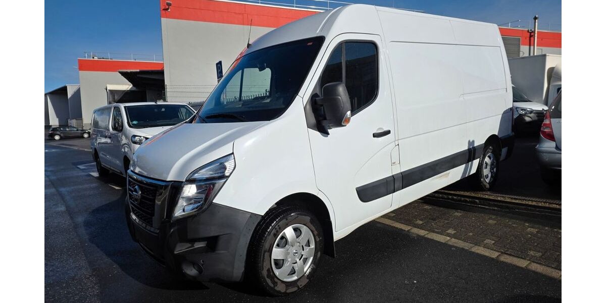 Nissan Interstar 109.990 km 11.895 &euro; HILDEN 40724
