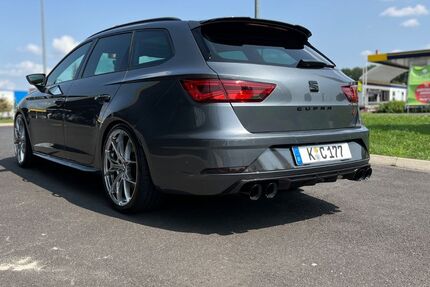 Seat Leon 91.420 km 25.900 &euro; Köln 50829