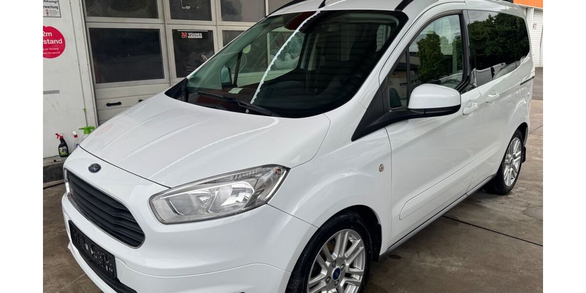 Ford Tourneo Courier 130.000 km 5.990 &euro; koeln 51105
