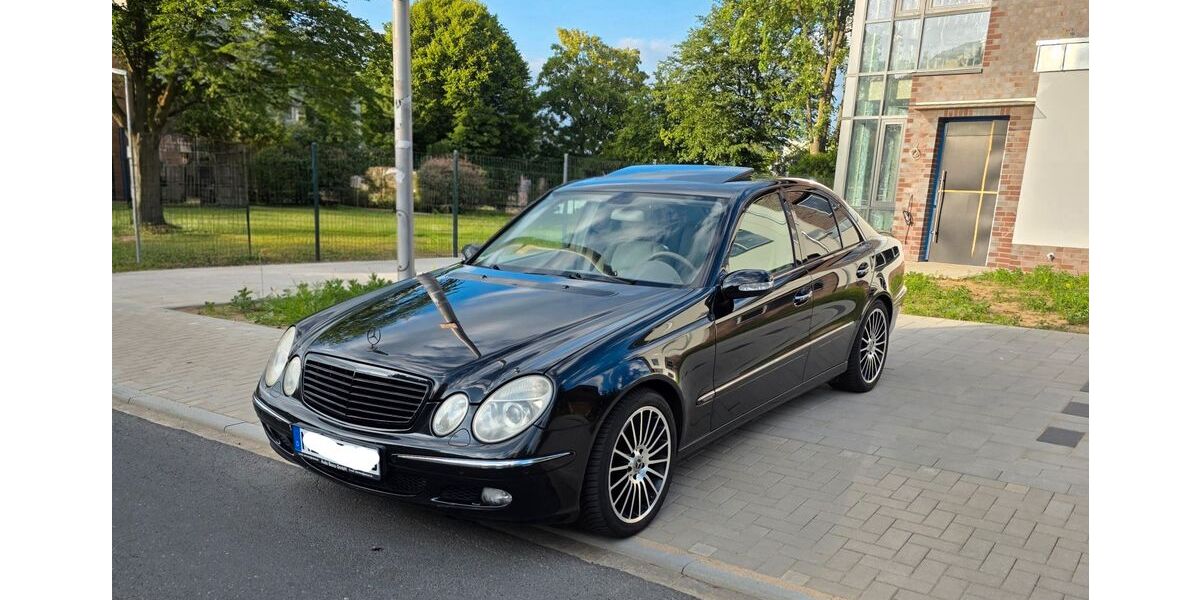 Mercedes-Benz E 350 276.000 km 4.900 &euro; Dormagen 41539