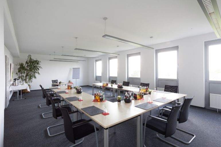 Gewerbeobjekt Ratingen Ost - 900&euro; | Angebot:25897800