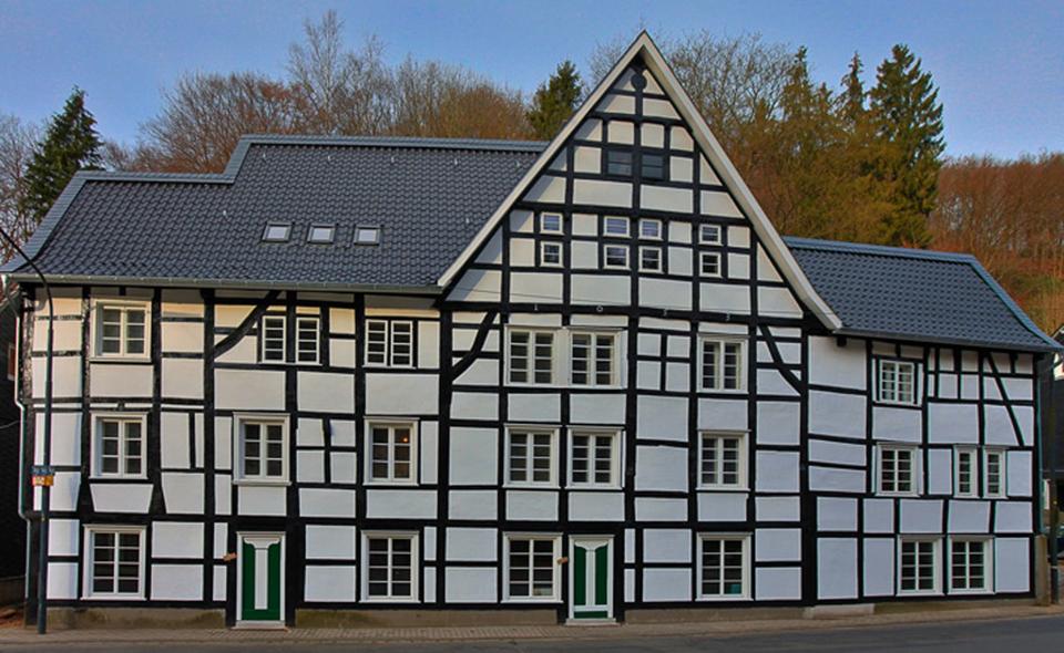 Etagenwohnung Solingen Burg - 2 Zimmer, 30 m&sup2;, 550&euro; | Angebot:25806817