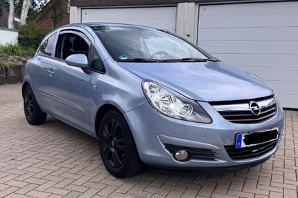 Opel Corsa 121.000 km 4.799 &euro; Solingen 42657