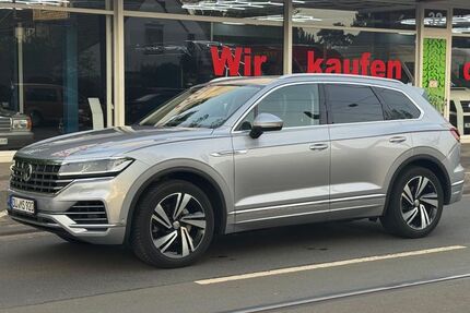VW Touareg 169.800 km 28.888 &euro; Düsseldorf (Unterrath) 40468