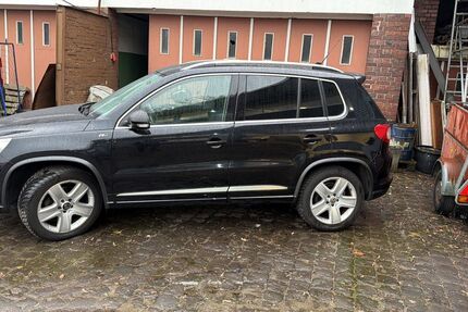 VW Tiguan 218.171 km 9.000 &euro; Solingen 42655