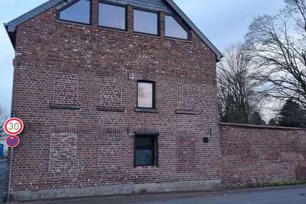 Haus Willich Anrath Anrath - 4 Zimmer, 132 m&sup2;, 319.000&euro; | Angebot:26227302