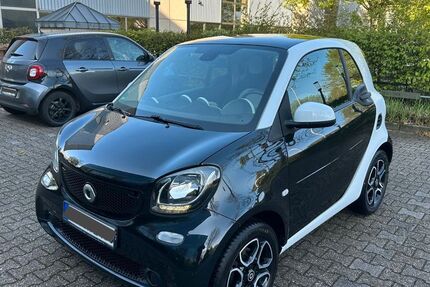 Smart ForTwo 71.151 km 9.399 &euro; Düsseldorf 40489