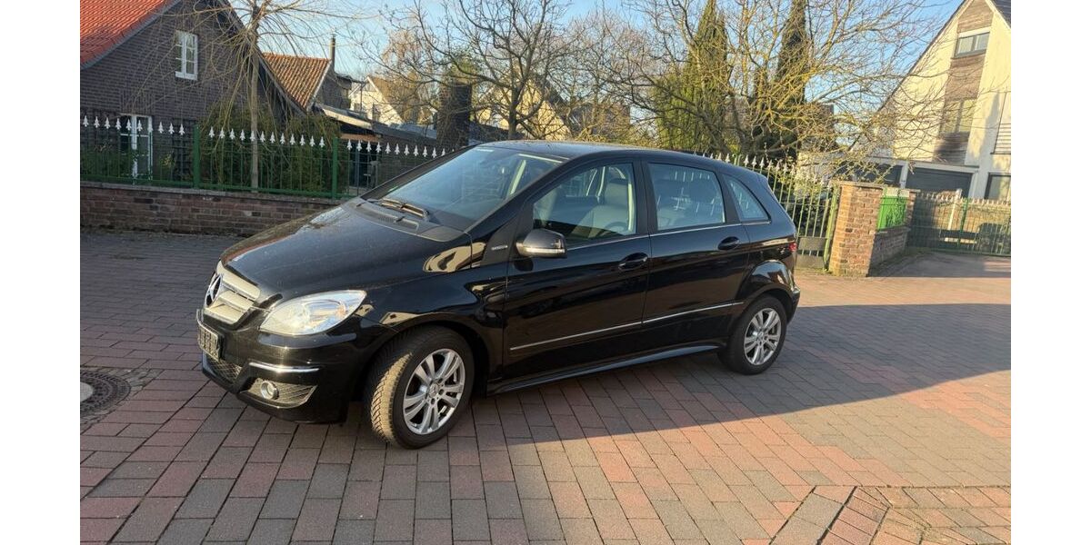Mercedes-Benz B 160 110.000 km 5.499 &euro; Willich 47877