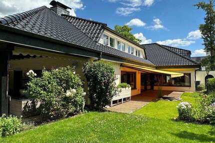 Haus Köln Porz - 12 Zimmer, 469 m&sup2;, 1.498.000&euro; | Angebot:26250378