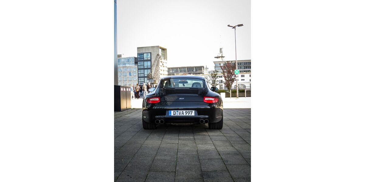 Porsche 997 97.000 km 67.900 &euro; Düsseldorf 40215