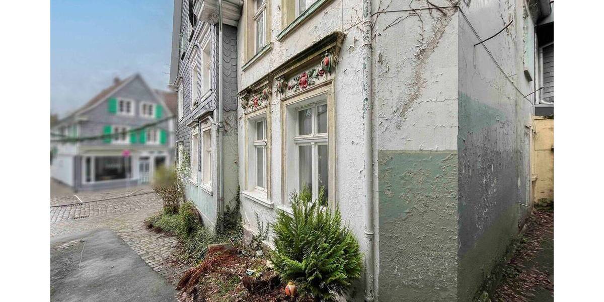 Einfamilienhaus Solingen Gräfrath - 6 Zimmer, 108 m&sup2;, 160.000&euro; | Angebot:26080887