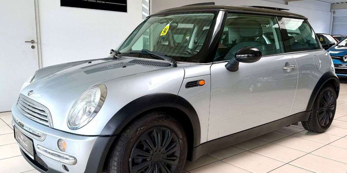 Mini Cooper 150.494 km 4.990 &euro; Köln 51067