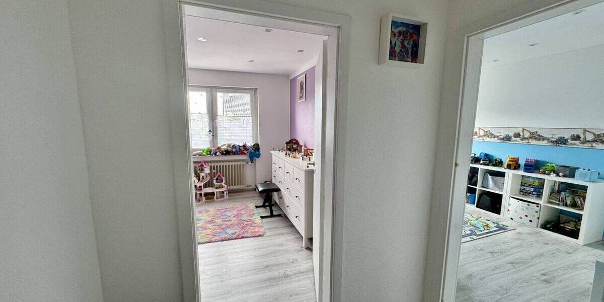 Reihenmittelhaus Grevenbroich Barrenstein - 5 Zimmer, 104 m&sup2;, 369.000&euro; | Angebot:26093185