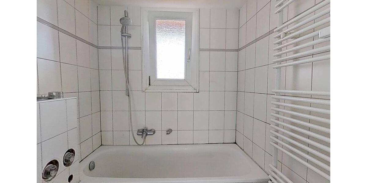 Etagenwohnung Köln Mülheim - 4 Zimmer, 106 m&sup2;, 1.450&euro; | Angebot:25917222