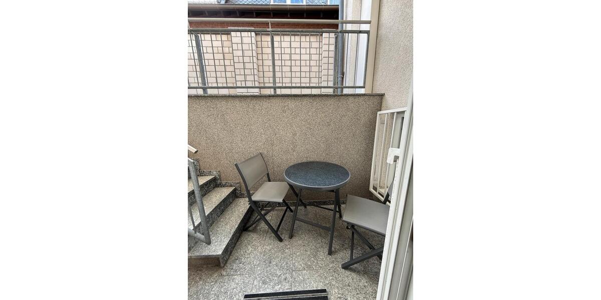 Etagenwohnung Köln Kalk - 3 Zimmer, 81 m&sup2;, 1.200&euro; | Angebot:26042235