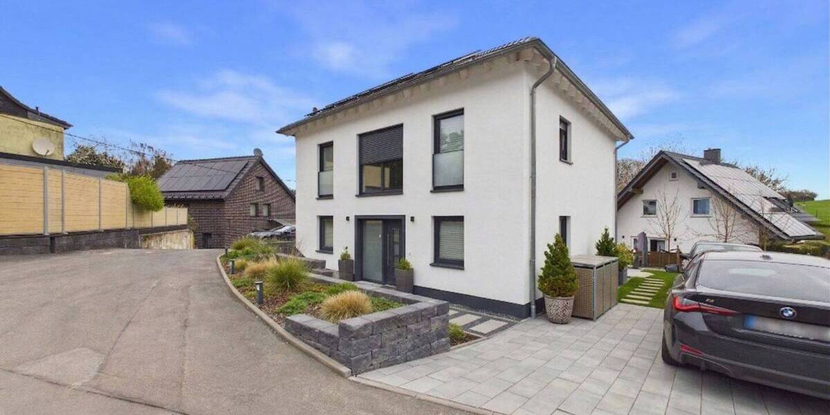 Einfamilienhaus Solingen Gräfrath - 5 Zimmer, 164 m&sup2;, 789.000&euro; | Angebot:26192333