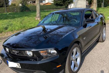Ford Mustang 113.000 km 19.500 &euro; Kaarst 41564