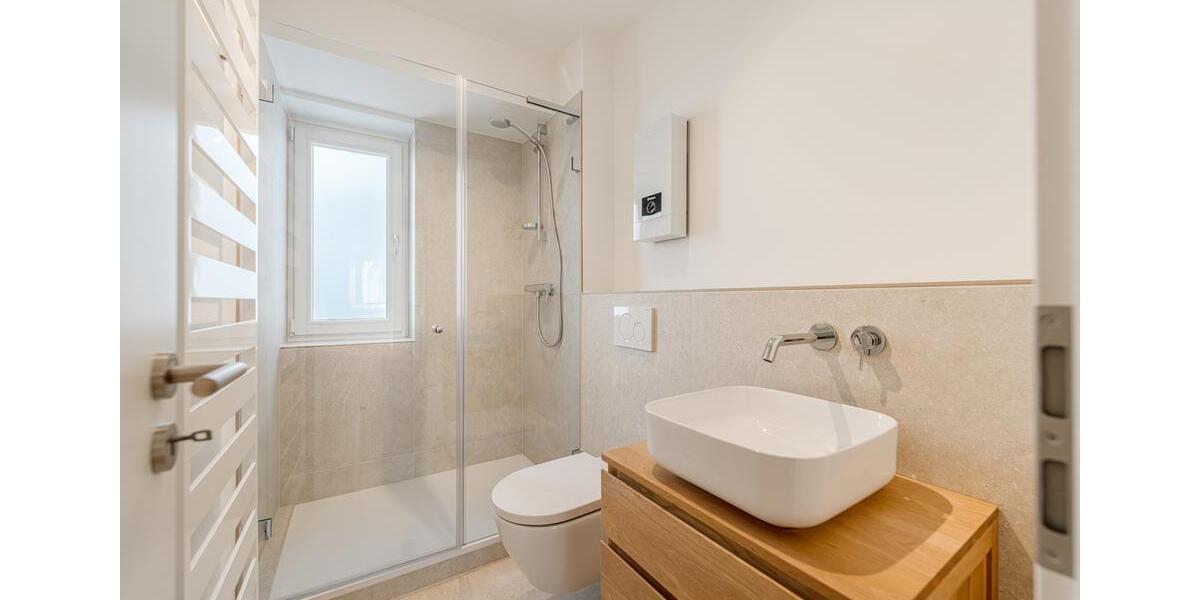 Etagenwohnung Düsseldorf - 3 Zimmer, 80 m&sup2;, 2.000&euro; | Angebot:26003535