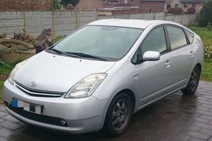 Toyota Prius 250.700 km 5.950 &euro; Meerbusch 40667