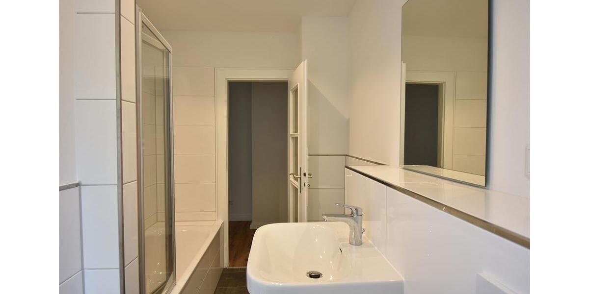 Etagenwohnung Düsseldorf Niederkassel - 2 Zimmer, 75 m&sup2;, 1.290&euro; | Angebot:22440568