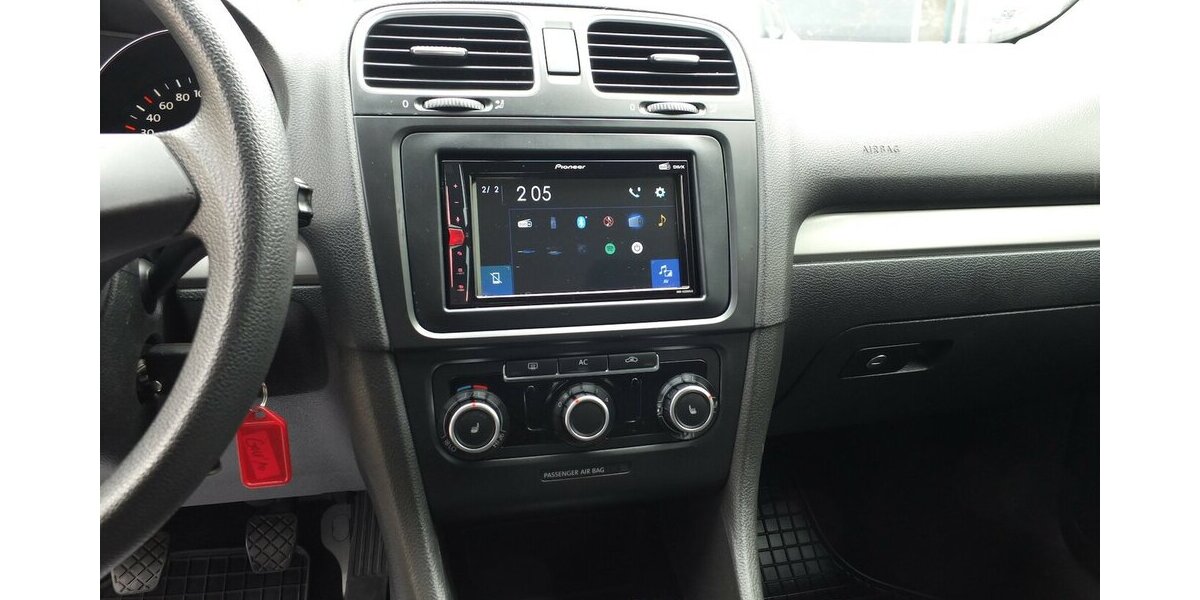 VW Golf 1.4i TRENDLINE KLIMAANLAGE SPORT-LMF SHZ 132.895 km 6.298 &euro; Köln 50858