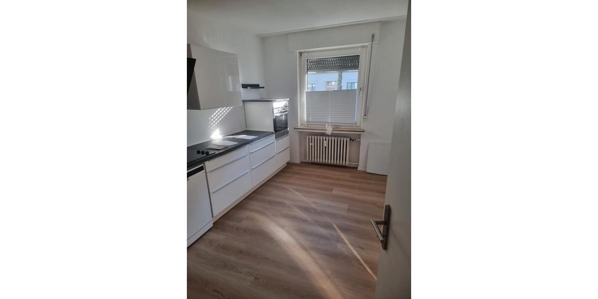 Etagenwohnung Köln Mülheim - 3 Zimmer, 57 m&sup2;, 200.000&euro; | Angebot:26211998