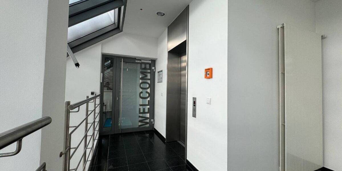 Gewerbeobjekt Düsseldorf Hafen - 12.000&euro; | Angebot:25755833