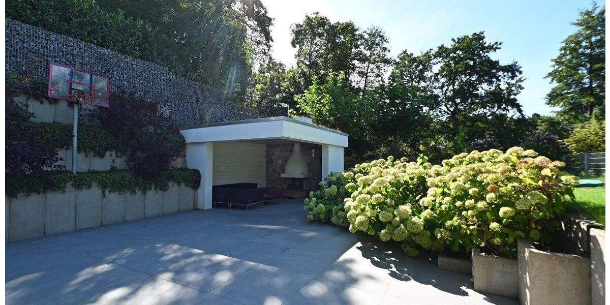 Einfamilienhaus Mülheim Broich - 7 Zimmer, 399 m&sup2;, 1.495.000&euro; | Angebot:25663252