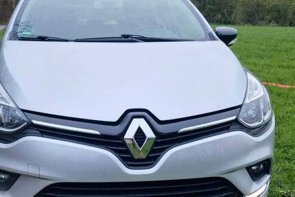 Renault Clio 85.905 km 8.300 &euro; Neuss 41470