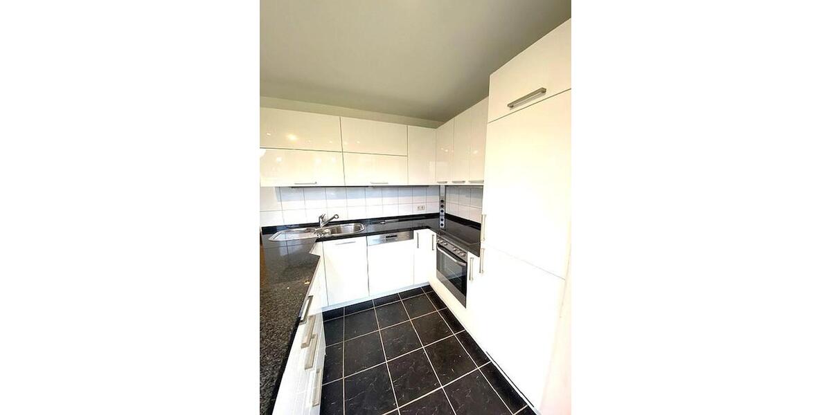 Etagenwohnung Düsseldorf Lörick - 2 Zimmer, 67 m&sup2;, 1.230&euro; | Angebot:26295365