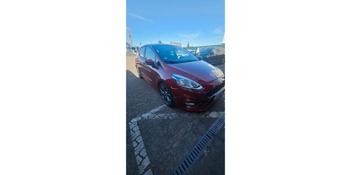 Ford Fiesta 106.000 km 13.000 &euro; Neuss 41469