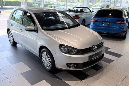 VW Golf 89.916 km 6.550 &euro; Köln 51103