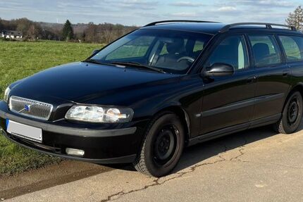 Volvo V70 328.618 km 2.100 &euro; Kürten 51515