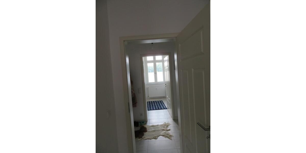 Erdgeschoßwohnung Wuppertal Arrenberg - 2 Zimmer, 67 m&sup2;, 750&euro; | Angebot:26050254