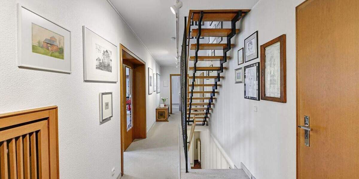 Einfamilienhaus Kaarst Vorst - 8 Zimmer, 272 m&sup2;, 849.000&euro; | Angebot:25694672