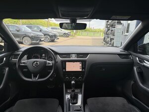 Skoda OCTAVIA TSI RS 2.0 Combi +Navi+CarPlay+Totwinkel+ 89.000 km 23.450 &euro; Meerbusch 40667