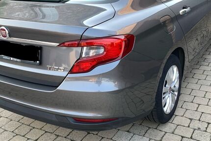 Fiat Tipo 129.000 km 5.690 &euro; Neuss 41464