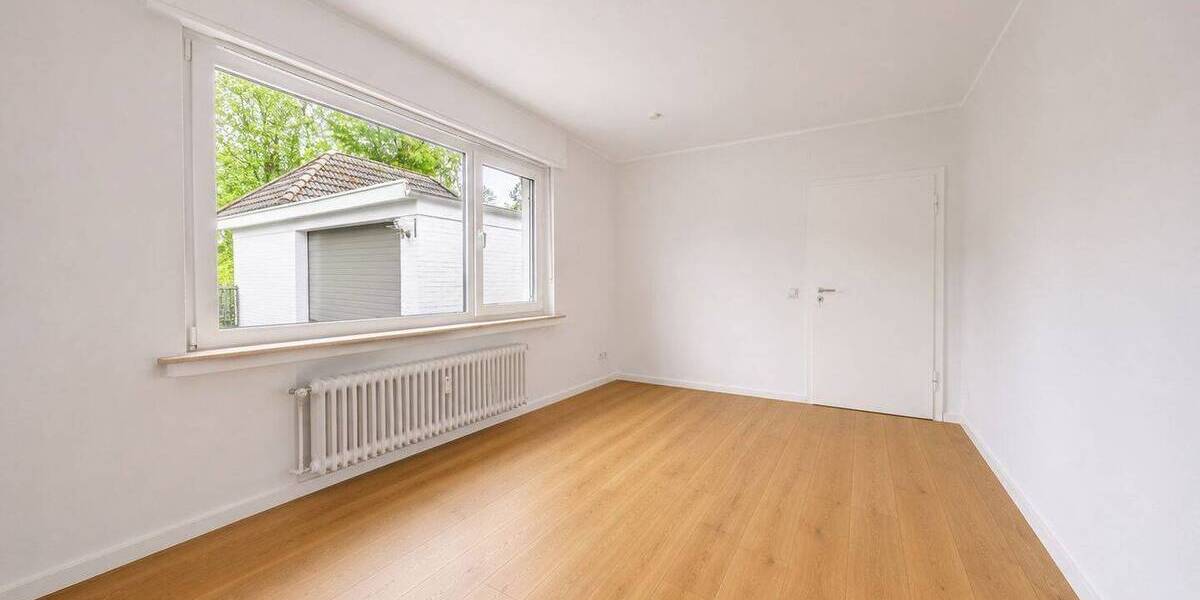 Einfamilienhaus Remscheid Süd - 8 Zimmer, 260 m&sup2;, 1.150.000&euro; | Angebot:26805125